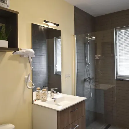 Nice Apartment Near Beach *